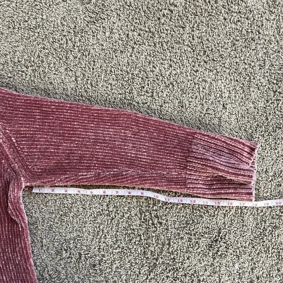 Wilfred Aritzia Violetta Chenille V-Neck Wife Sleeve Sweater in Rose Mauve - Picture 12 of 13